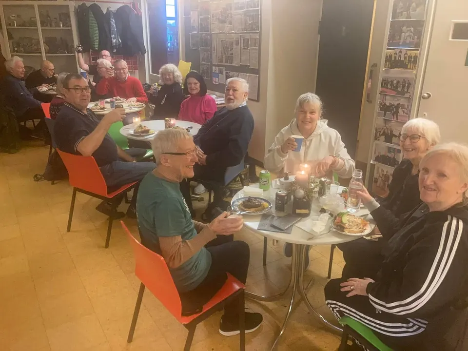 Socialt samvær og fællesspisning